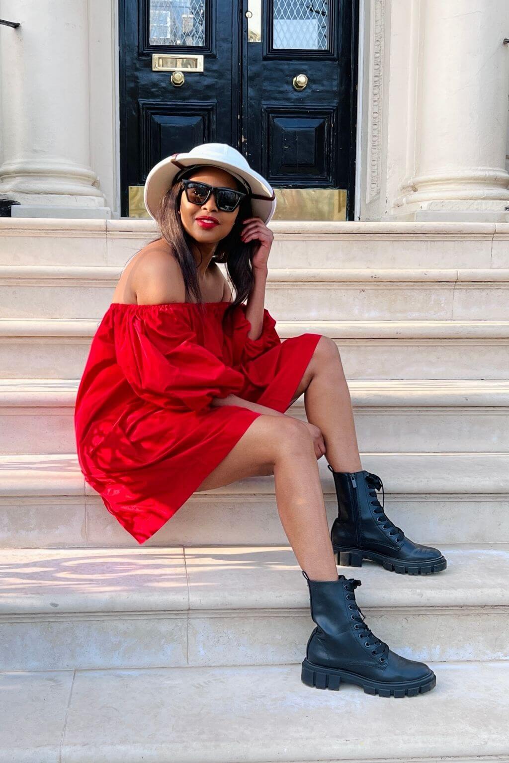 Readily stylish and easy to style, this red dress needs little oohs and aahs. Grab your friends and hit the town in this fashion-friendly style.